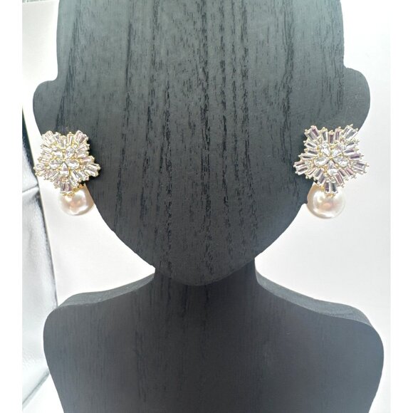 2/$24 Crystal Floral & Pearl Drop Dainty Statement Earrings - Picture 4 of 7